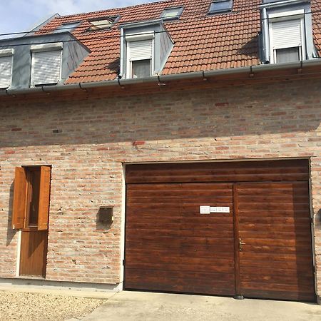Abban Durmolj Apartman Gyula Eksteriør bilde